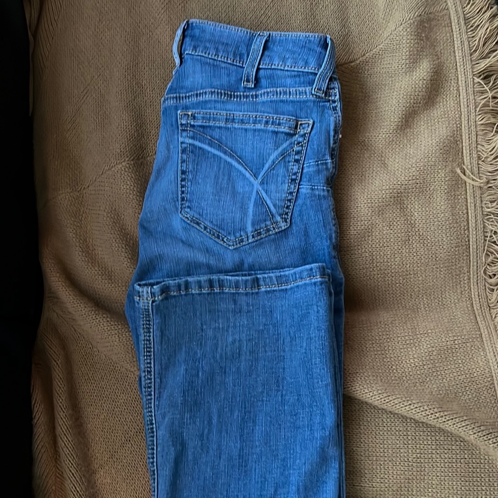 Ariat size 27r